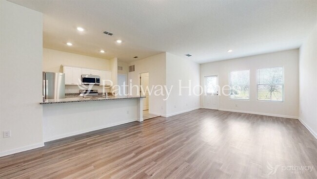Building Photo - 3501 Fernanda Dr