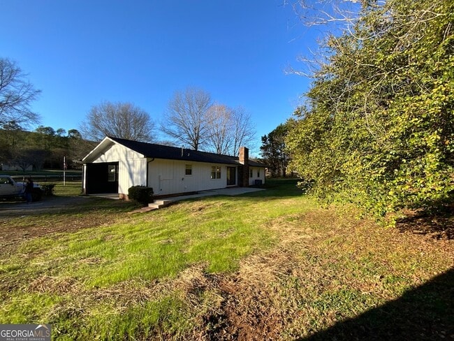 Building Photo - 5569 Fosters Mill Rd