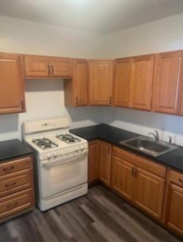 Foto del edificio - 926 Forrester Ave