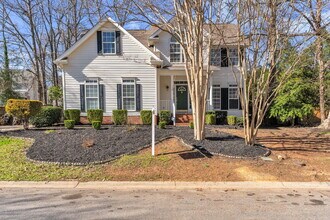 Building Photo - 22 Summercrest Cir