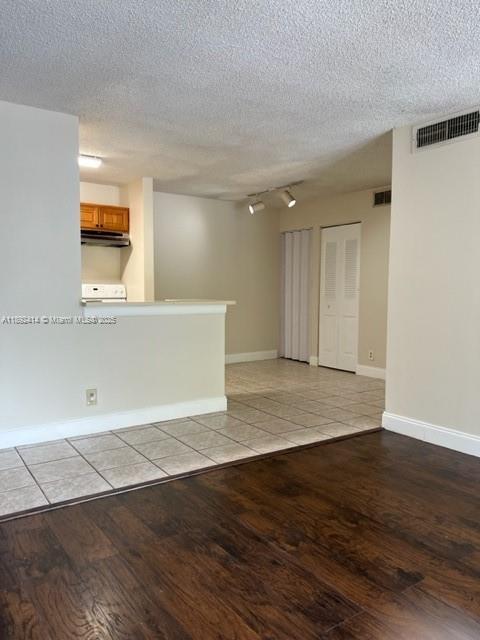 Building Photo - 10773 Cleary Blvd