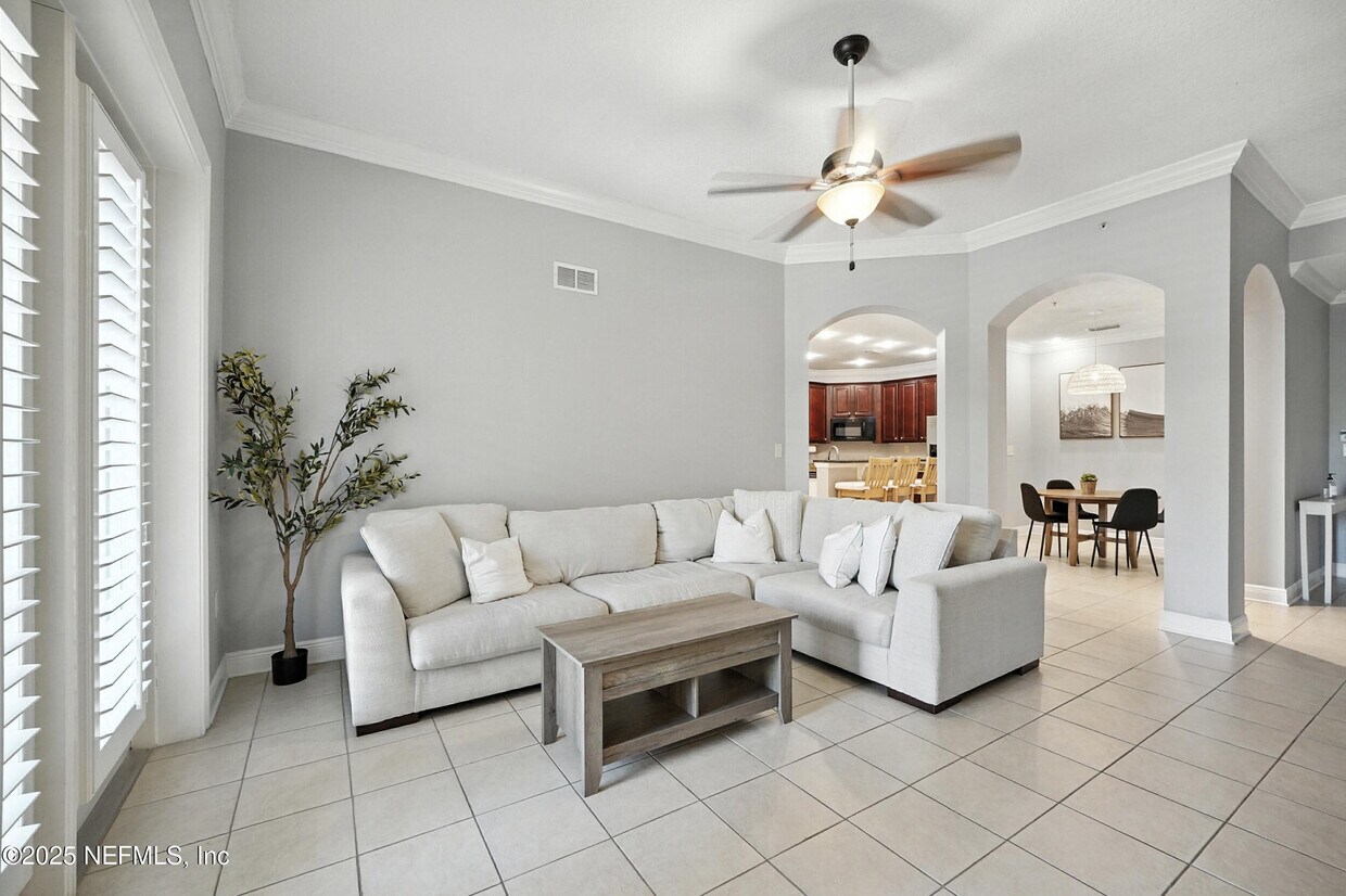 Foto principal - 4300 S Beach Pkwy
