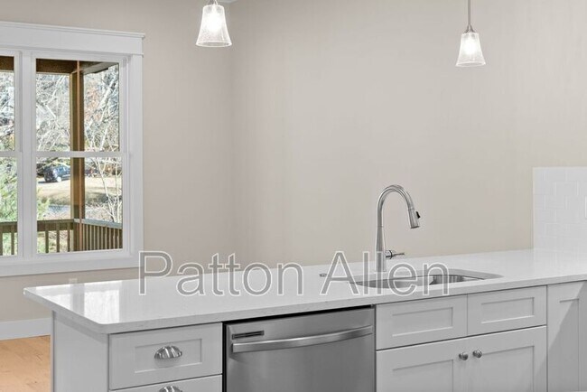 Foto del edificio - 107 Collin Pl