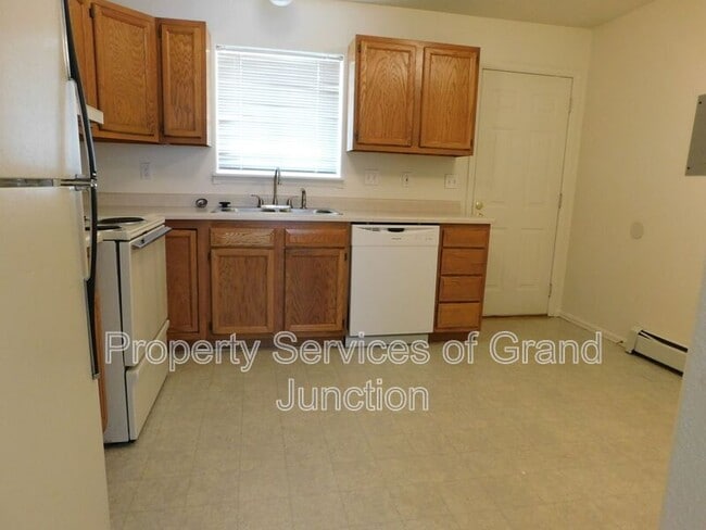 Building Photo - 434 Pendleton St