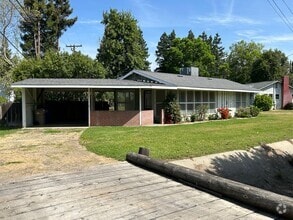 Building Photo - 1101 E North Bear Creek Dr