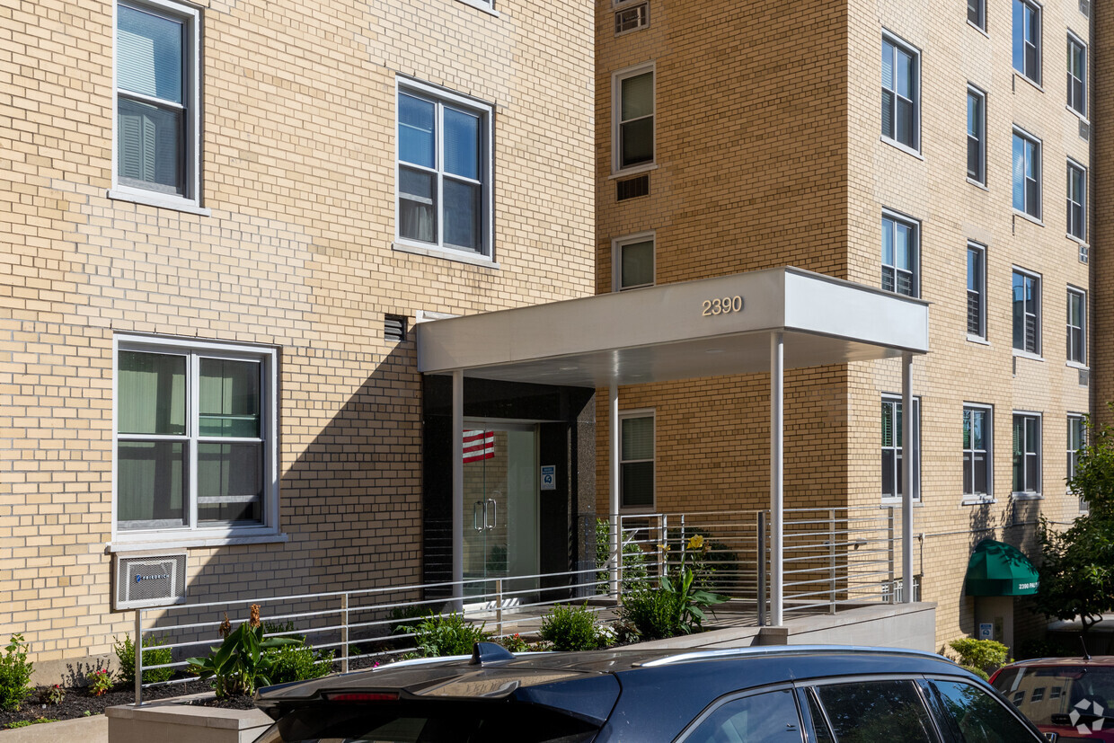 Entrance - 2390 Palisade Ave
