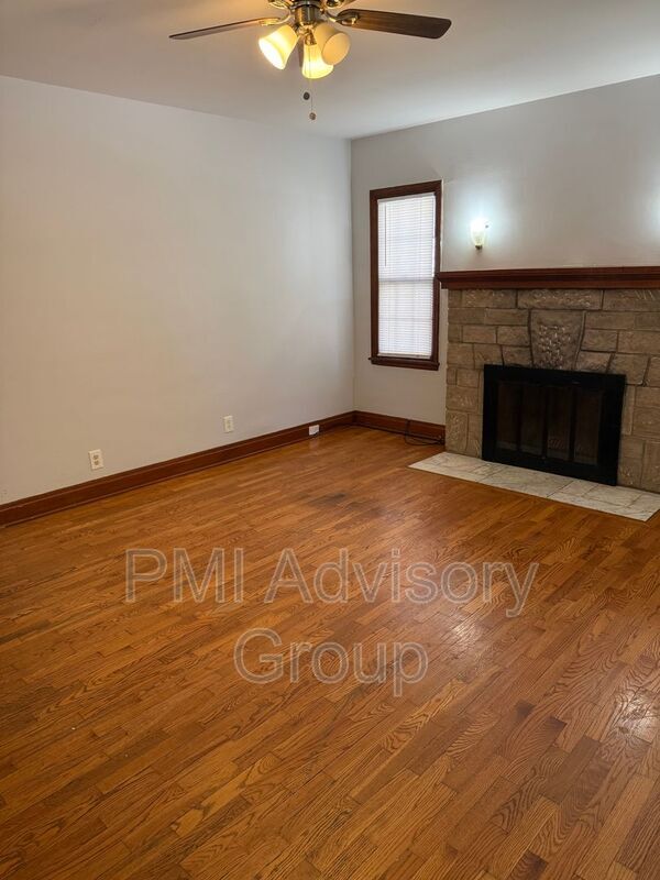 Building Photo - 845 SW Frazier Ave