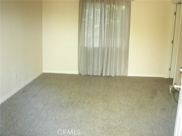 Foto del edificio - 24977 Crest Forest Dr