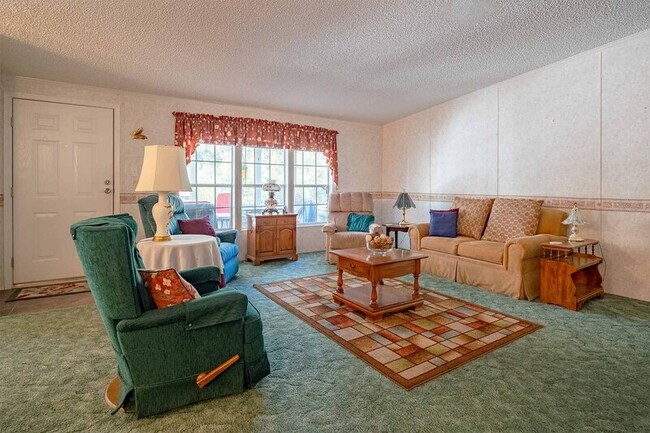 Building Photo - 2671 Oscar Harvey Rd