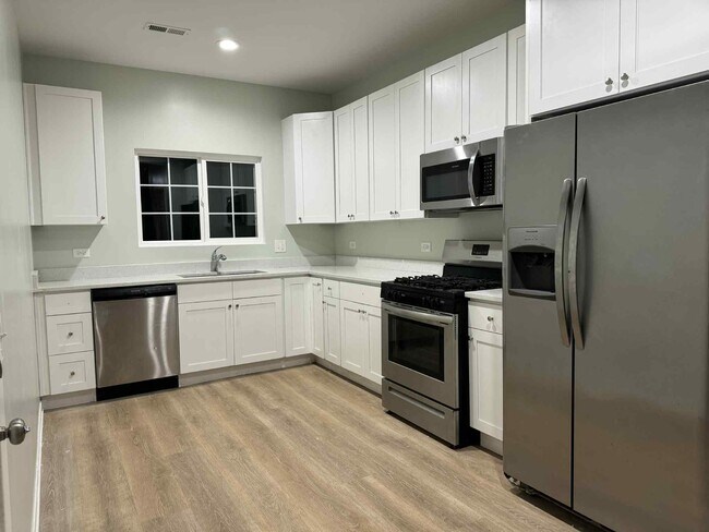 Foto del edificio - 891 Gillespie Ln