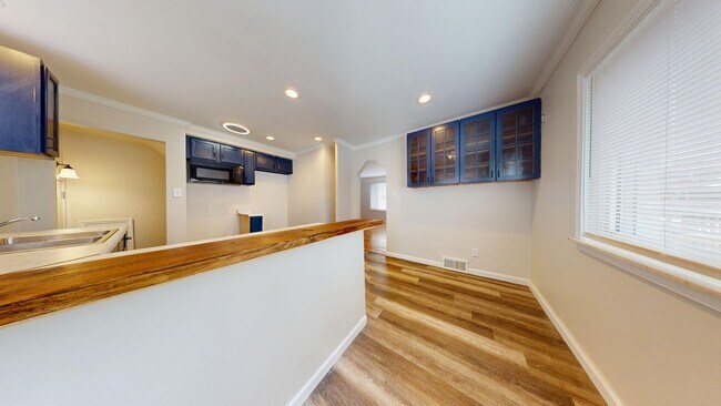 Foto del edificio - 11728 Minden Ave