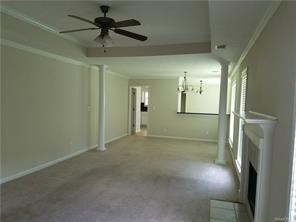 Foto del edificio - 8845 Jamac Ln