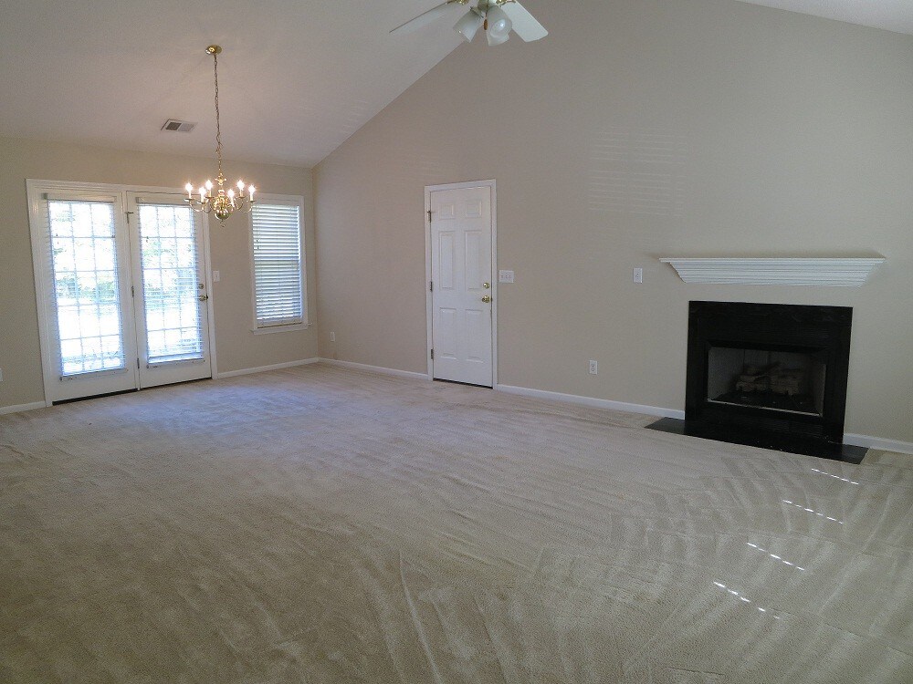 Building Photo - 1624 Ammons Dr N
