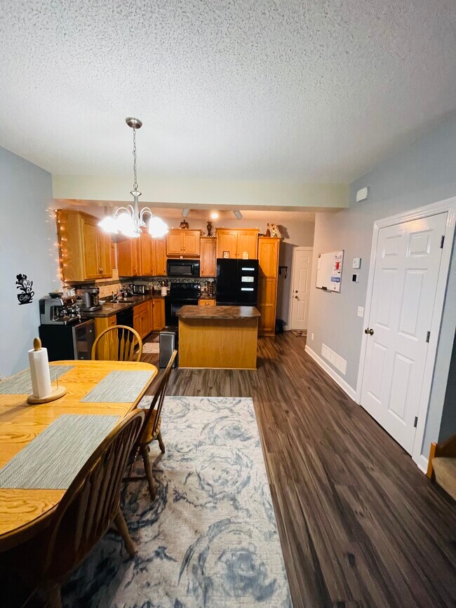 Foto del edificio - 12162 Waconia St NE