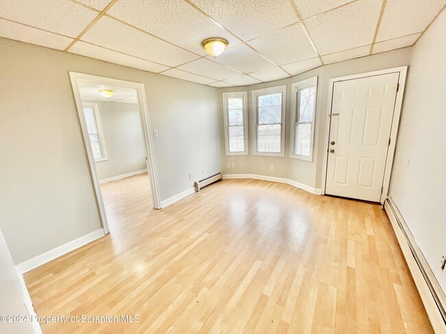 Building Photo - 363 N Garfield Ave