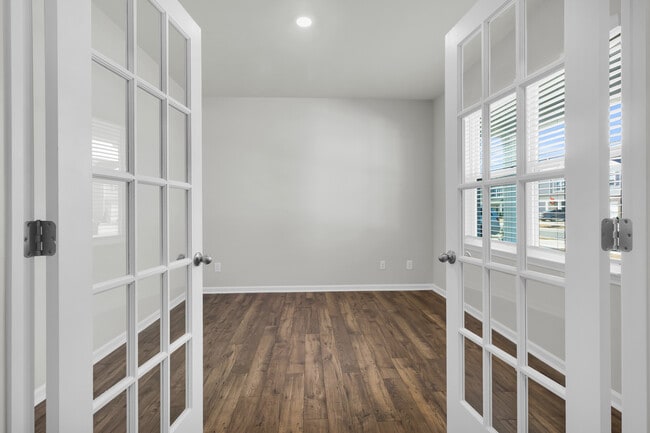 Building Photo - 2007 Minnette Cir