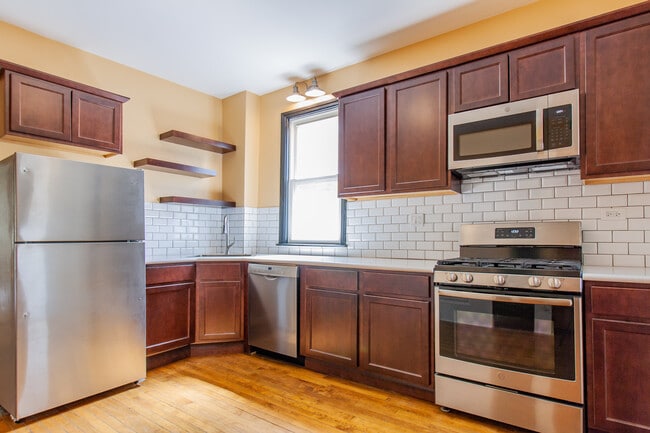 Building Photo - 2430 N Mozart St