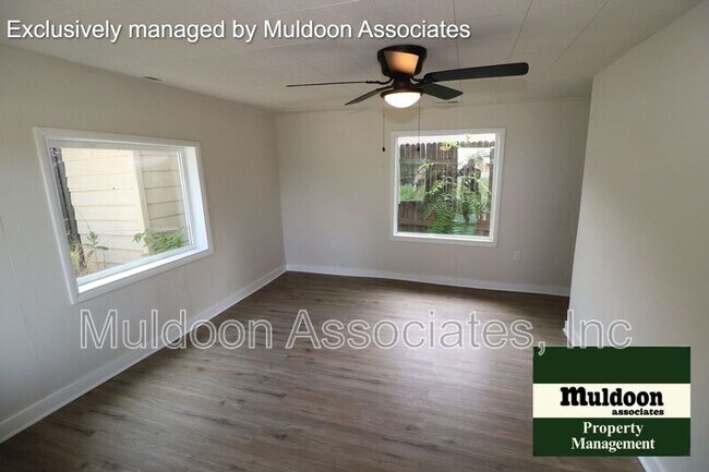 Foto del edificio - 2125 1/2 E 8th St