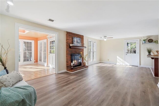 Foto del edificio - 2451 Warwick Cir NE