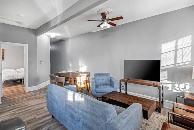 Foto del edificio - 4228 Cleveland Ave