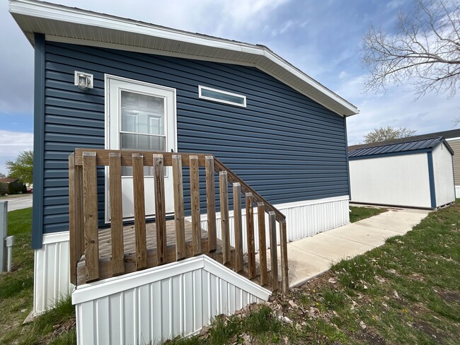 Building Photo - 317 Autumn Park Dr