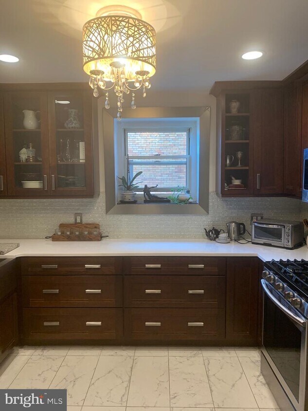 40 Old Lancaster Rd Unit 306, Merion Station, PA 19066 Apartment for