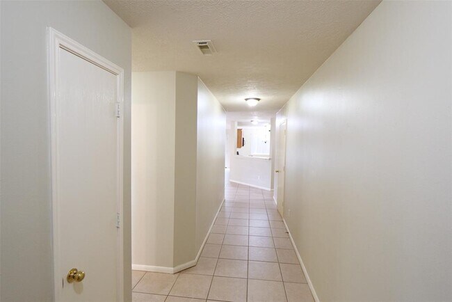 Foto del edificio - 23135 N Waterlake Dr