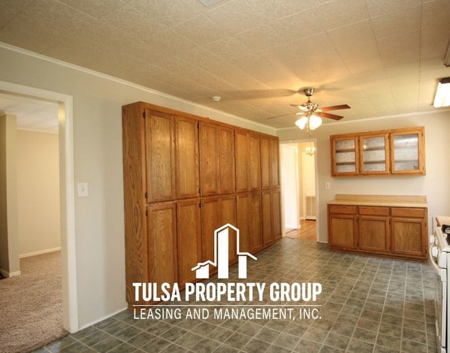 Building Photo - 906 N. Birch St. Owasso OK 74055