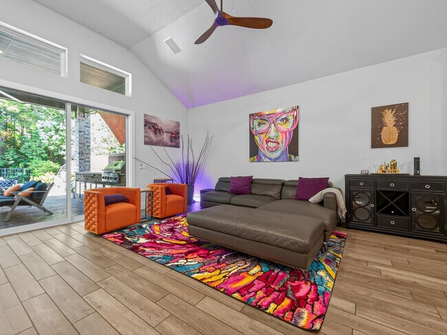 Foto del edificio - 16647 Polletts Cove Rd