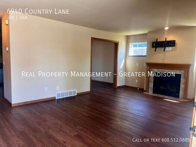 Foto del edificio - 6940 Country Ln