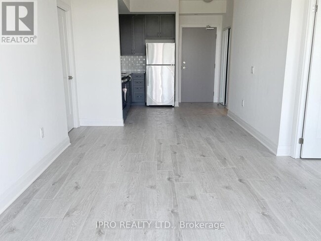 Building Photo - 3220-3220 Sheppard Ave E