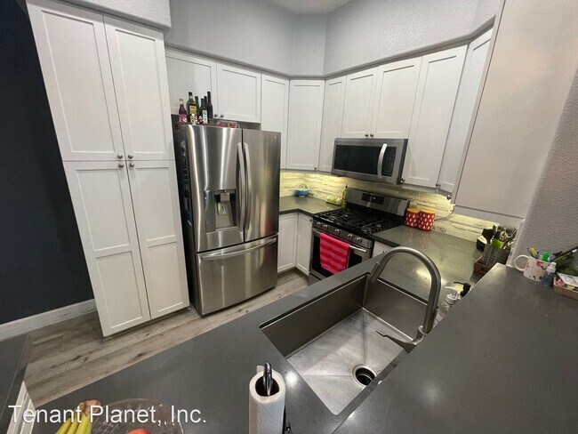 Foto del edificio - 3 br, 3 bath House - 381 Celebration Dr.