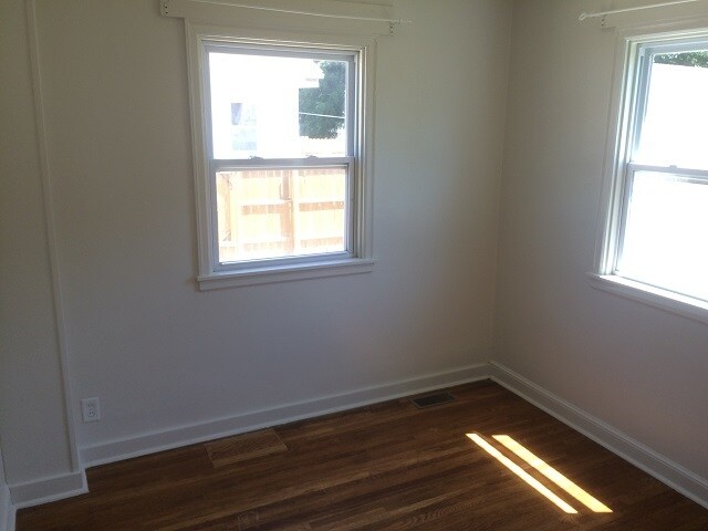 Foto del edificio - 1109 3rd Ave NW