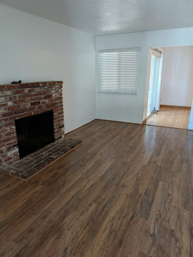 Building Photo - 1106 Morton Ct