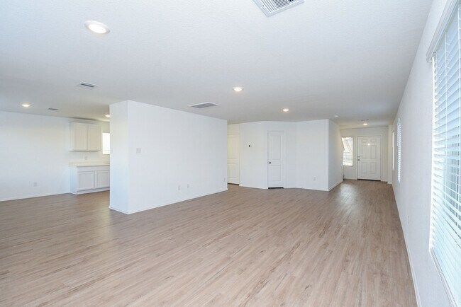 Building Photo - 18987 Panzini Dr