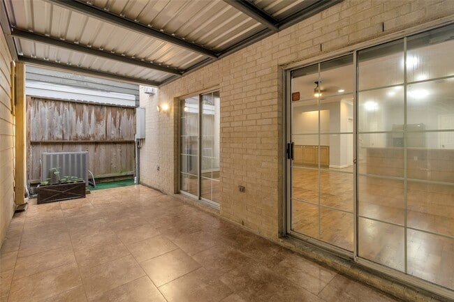 Photo - 341 W 23rd St Apartment