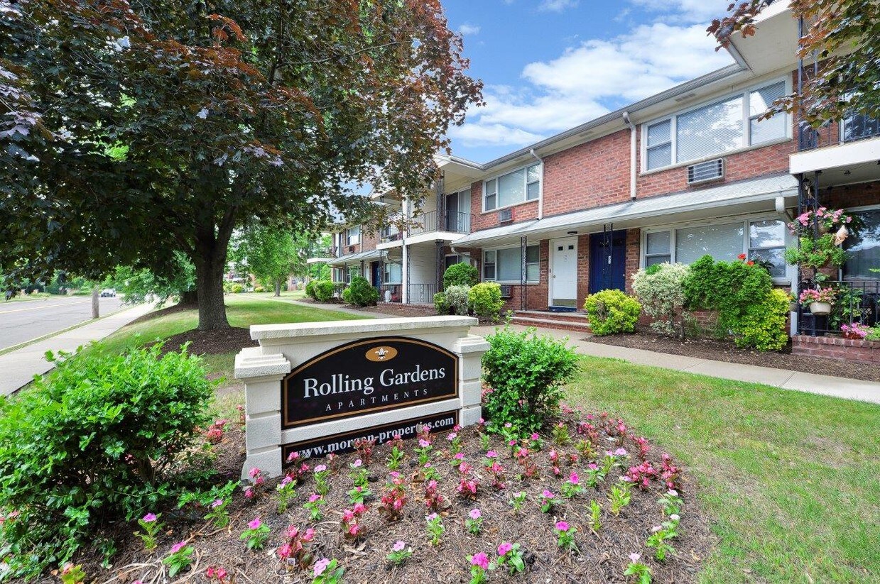 Rolling Gardens Apartment Homes Apartments 405 Franklin Tpke Mahwah