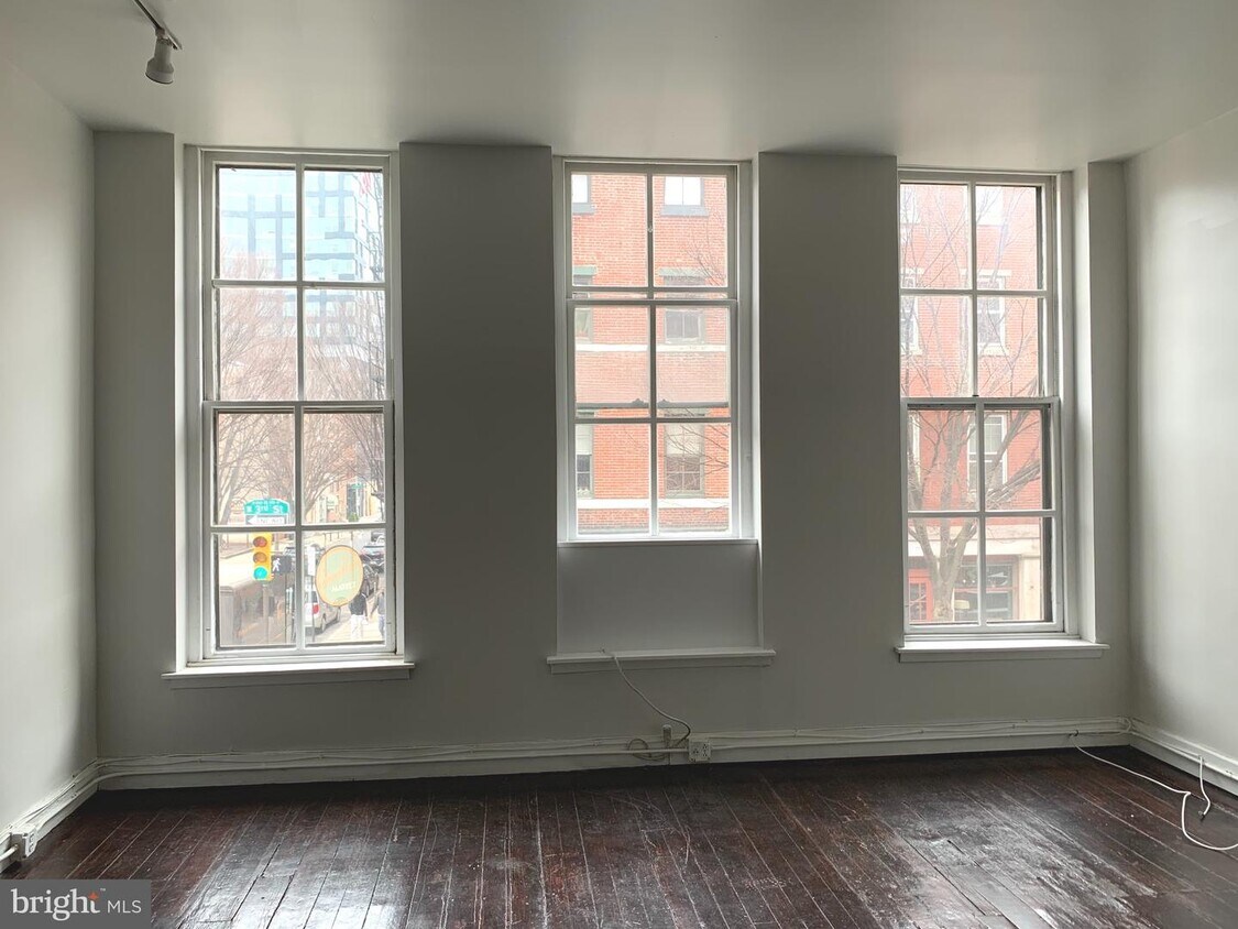 Primary Photo - 164 N 3rd St