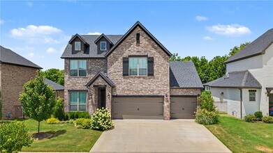 Building Photo - 5102 SW Stanford Ct