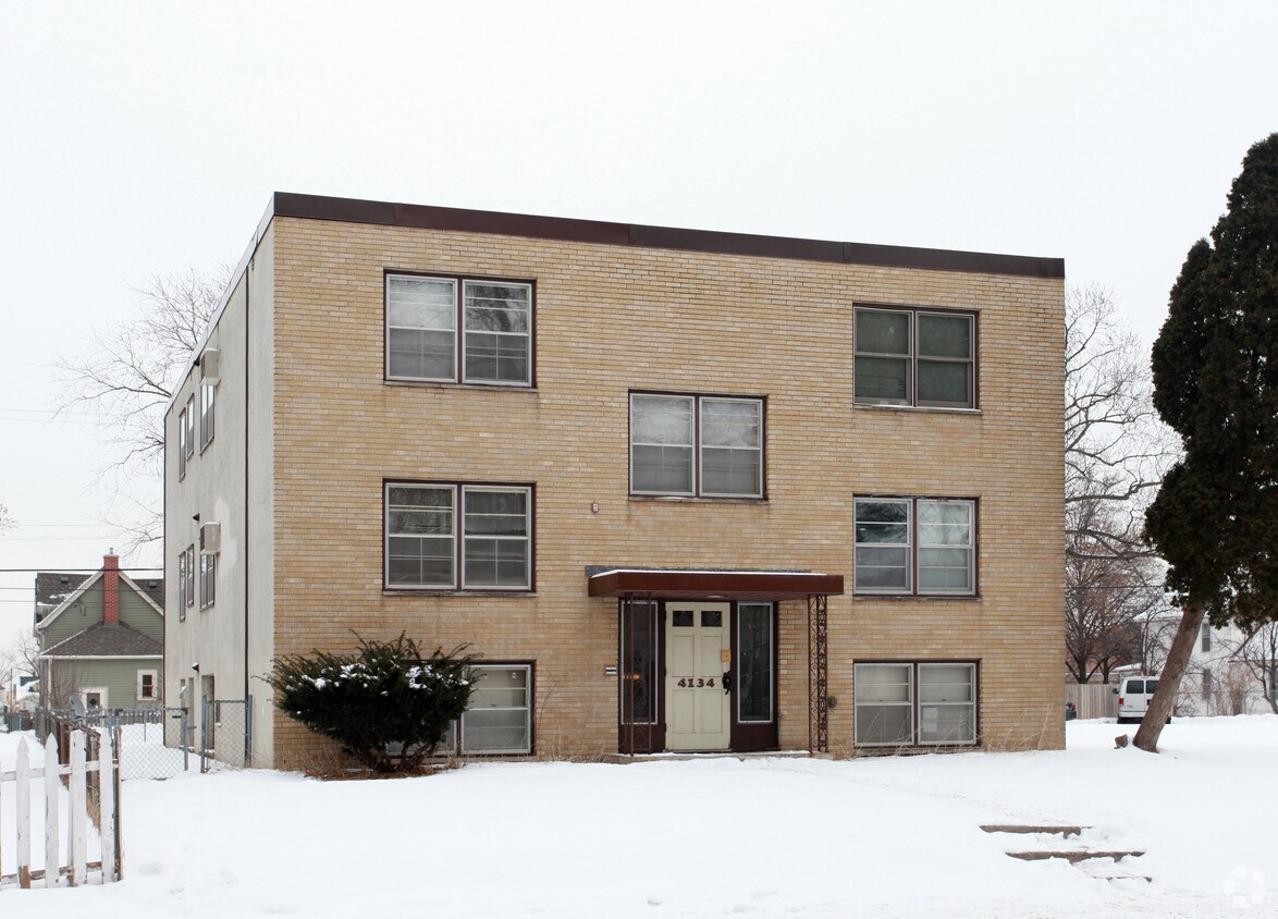4134 Fremont Ave N, Minneapolis, MN 55412 Apartments in Minneapolis
