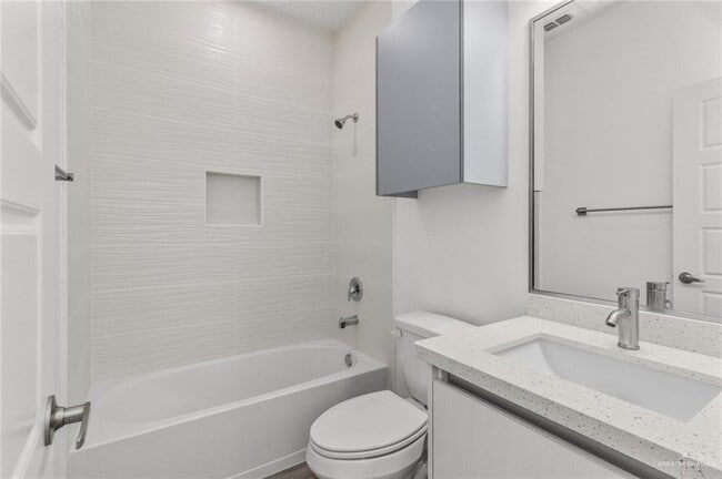 Building Photo - 11 E Campeche St