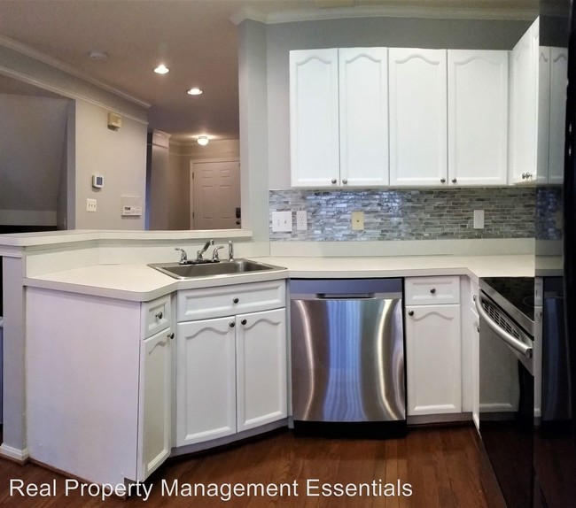 Foto del edificio - 3 br, 3.5 bath House - 3901 Red Deer Circle