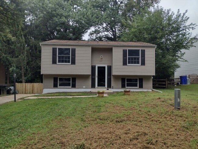 Building Photo - 6481 Barchink Pl