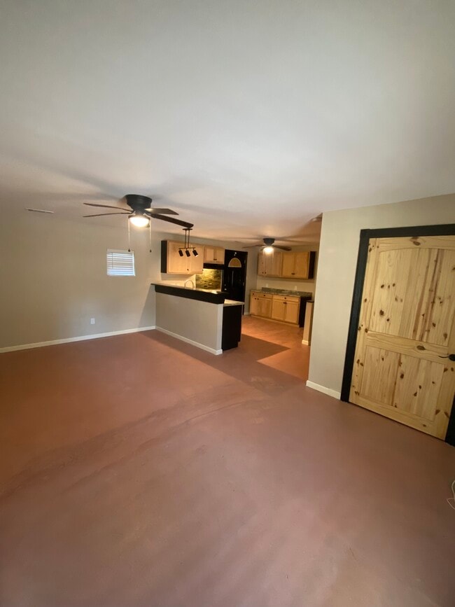 Photo - 3540 N Foster Dr House