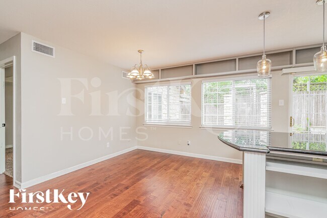 Foto del edificio - 2014 Greencove Dr