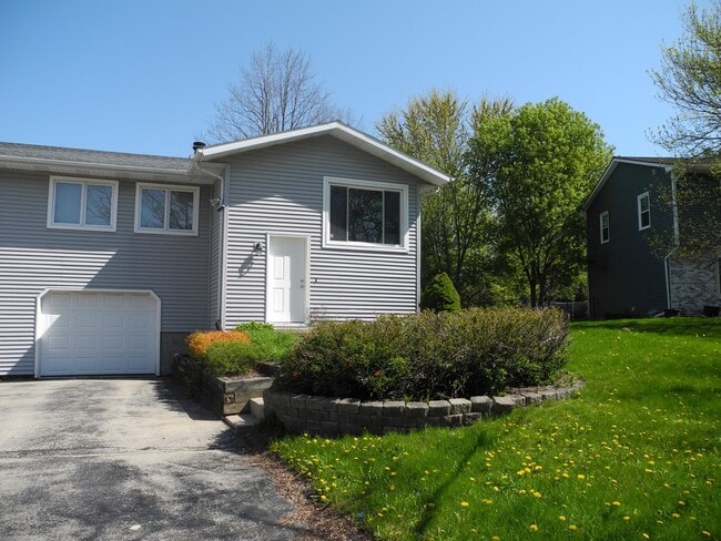 Building Photo - 6702 Jacobs Way
