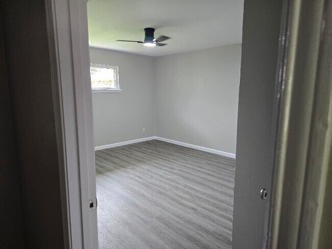 Building Photo - 920 Lindy Ct