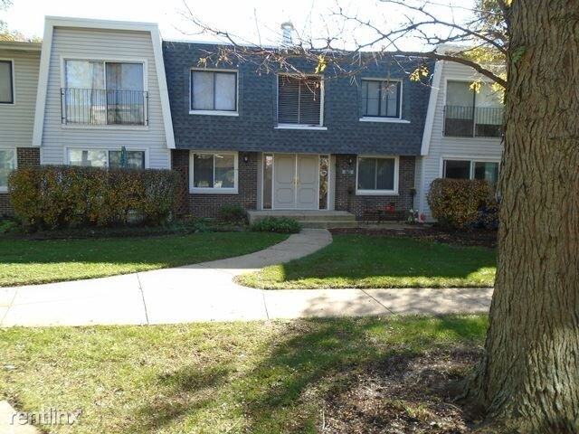 Building Photo - 2720 Mitchell Dr