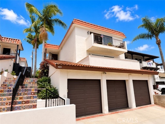 Building Photo - 402 Avenida Granada
