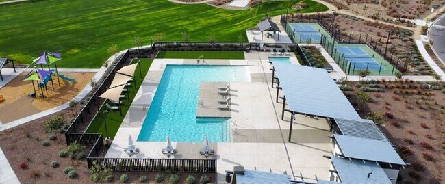 Foto del edificio - MOVE IN READY! New 5-Bedroom Home in Goody...